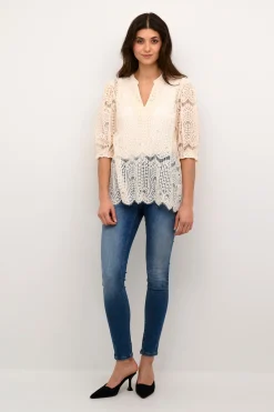 CUima Blus