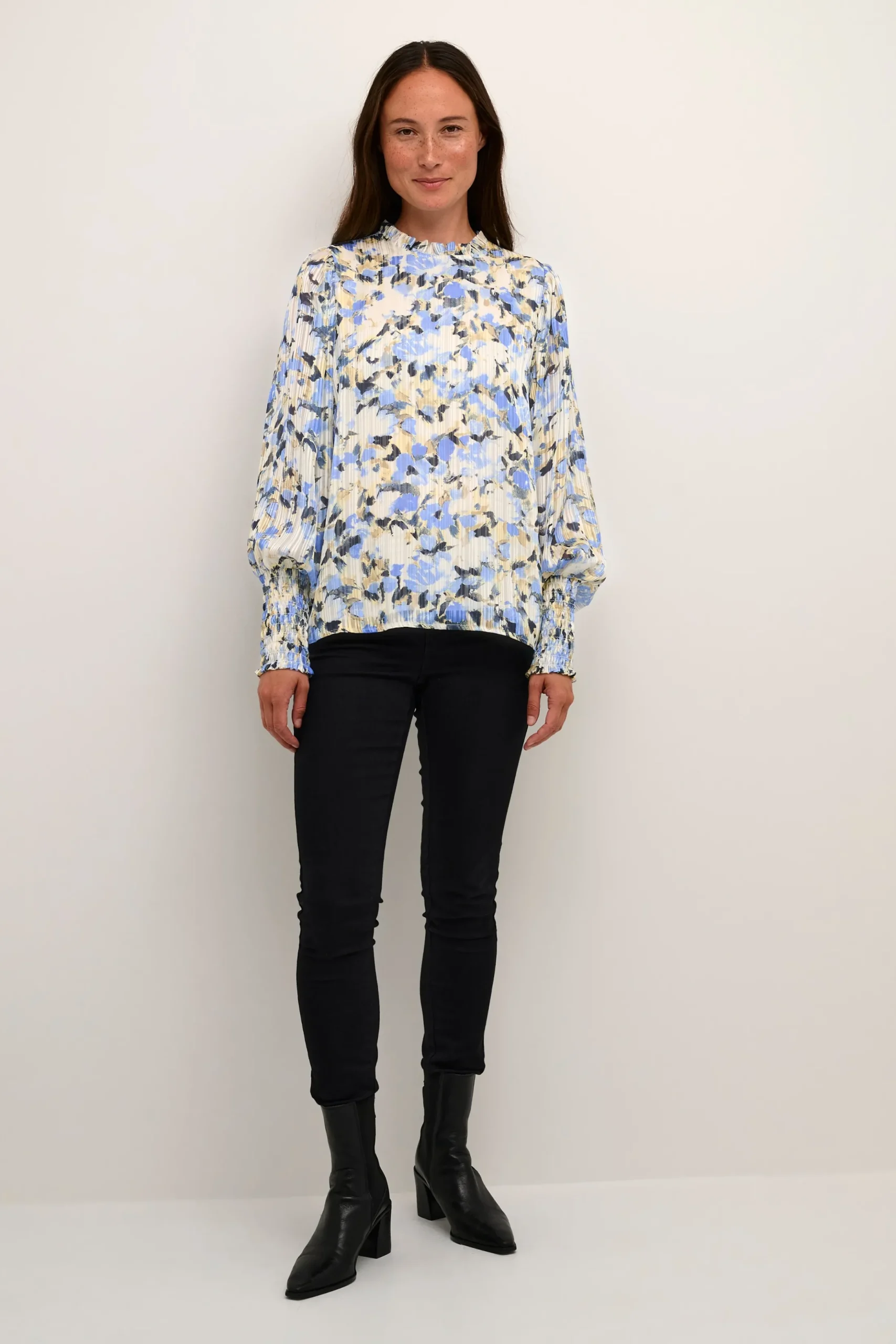 KAeva Blus