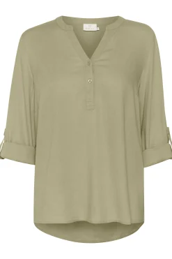 KAmilia Blus