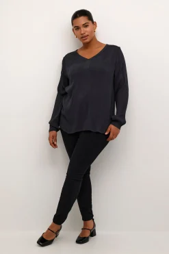 KCami Blus