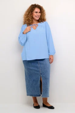 KCberla Blus