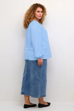 KCberla Blus