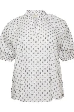 KClanni Blus