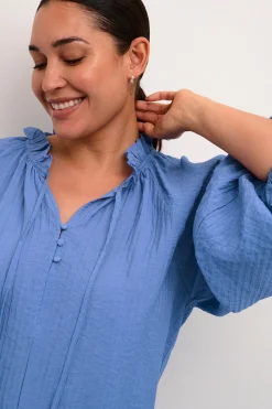 KClinna Blus