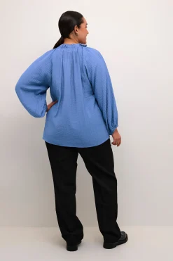 KClinna Blus