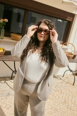 KCsakira Blazer