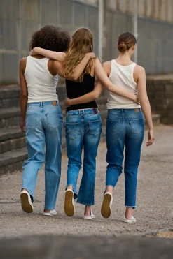 PZVEGA Jeans