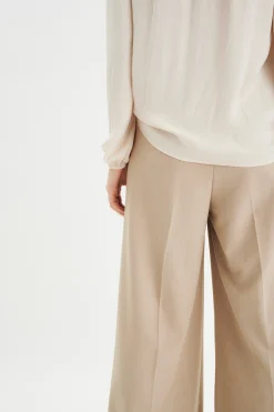 RindaIW Blus